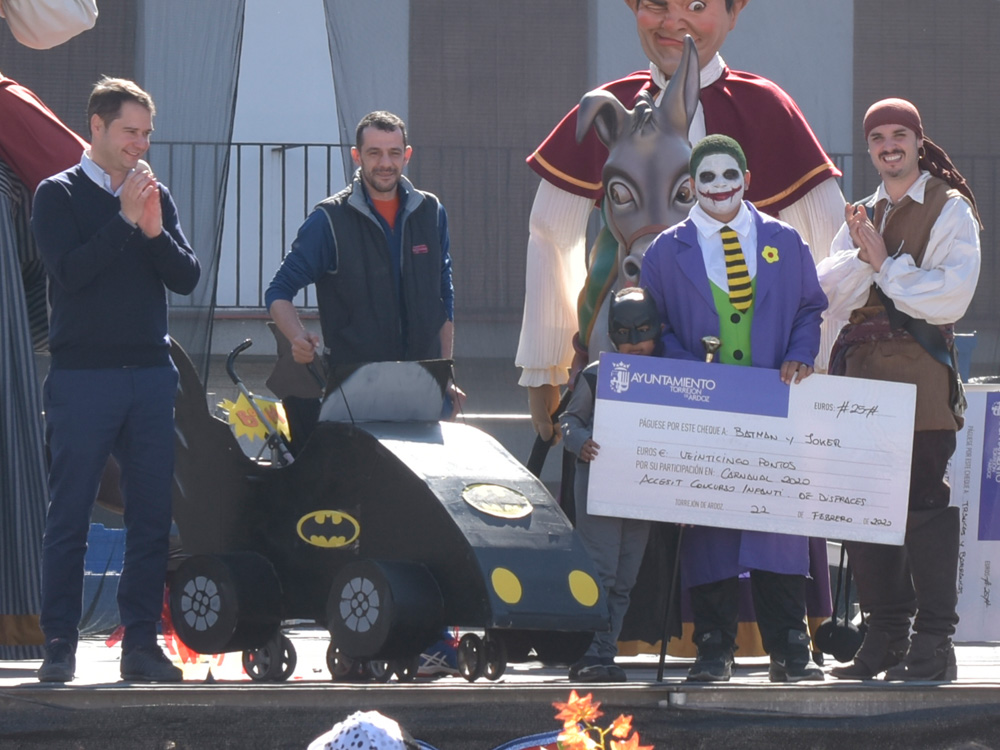 22-02-2020 Carnaval Disfraz Infantil accésit Batman y Joker