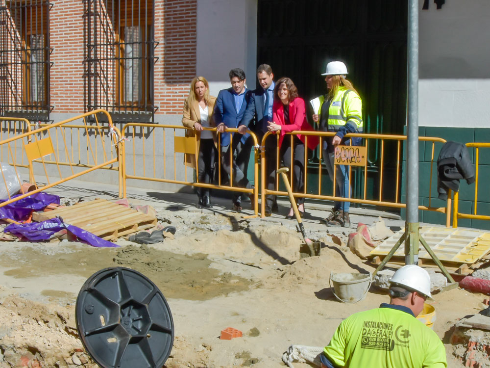 La presidenta de la Comunidad de Madrid comunica al alcalde la continuidad de las inversiones regionales en Torrejón de Ardoz, el inicio en 2020 de las obras del Colegio público de Educación Especial y la construcción de al menos 114 viviendas en alquiler en la ciudad