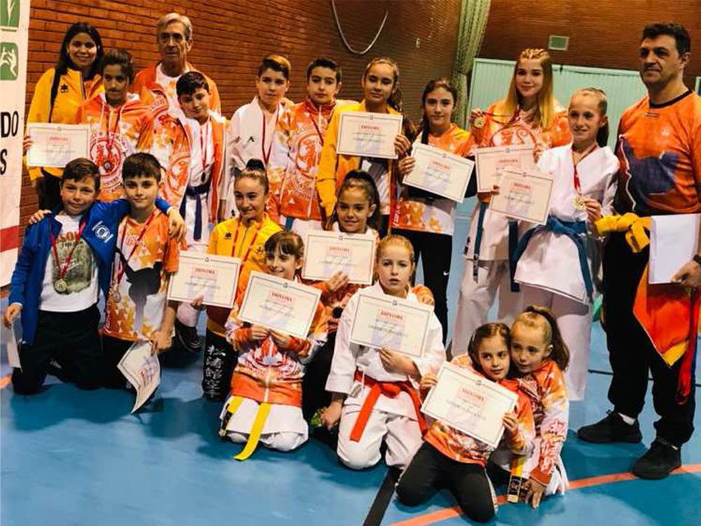 Los karatekas del “Club Karate Tomás Herrero Torrejón de Ardoz” logran un total de 14 medallas en diversos torneos