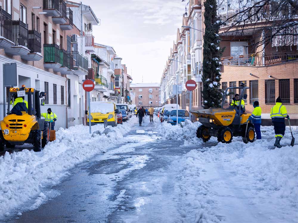 Continúa el importante despliegue que lleva a cabo el Ayuntamiento de Torrejón de Ardoz para ir recuperando la normalidad tras la gran nevada