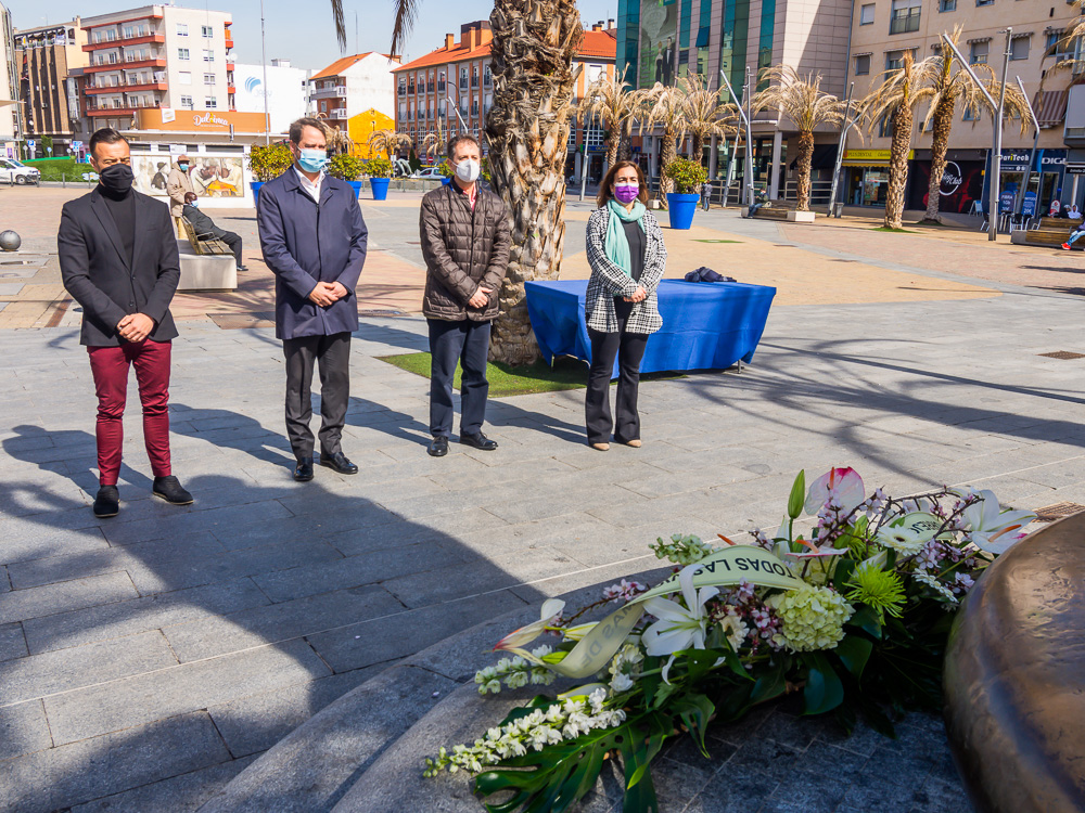  Homenaje a las víctimas de los atentados del 11 de marzo en nombre de todos los torrejoneros