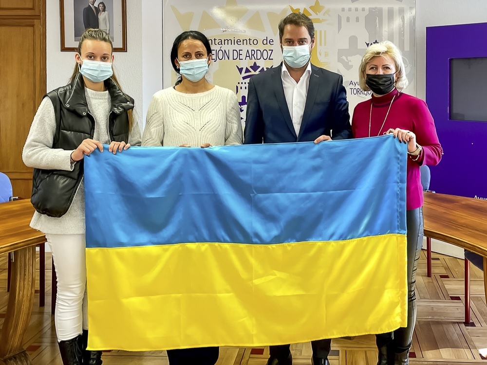 Torrejón de Ardoz se vuelca con Ucrania con tres tráilers de ayuda humanitaria y recaudando más de 75.000 euros para la compra de material