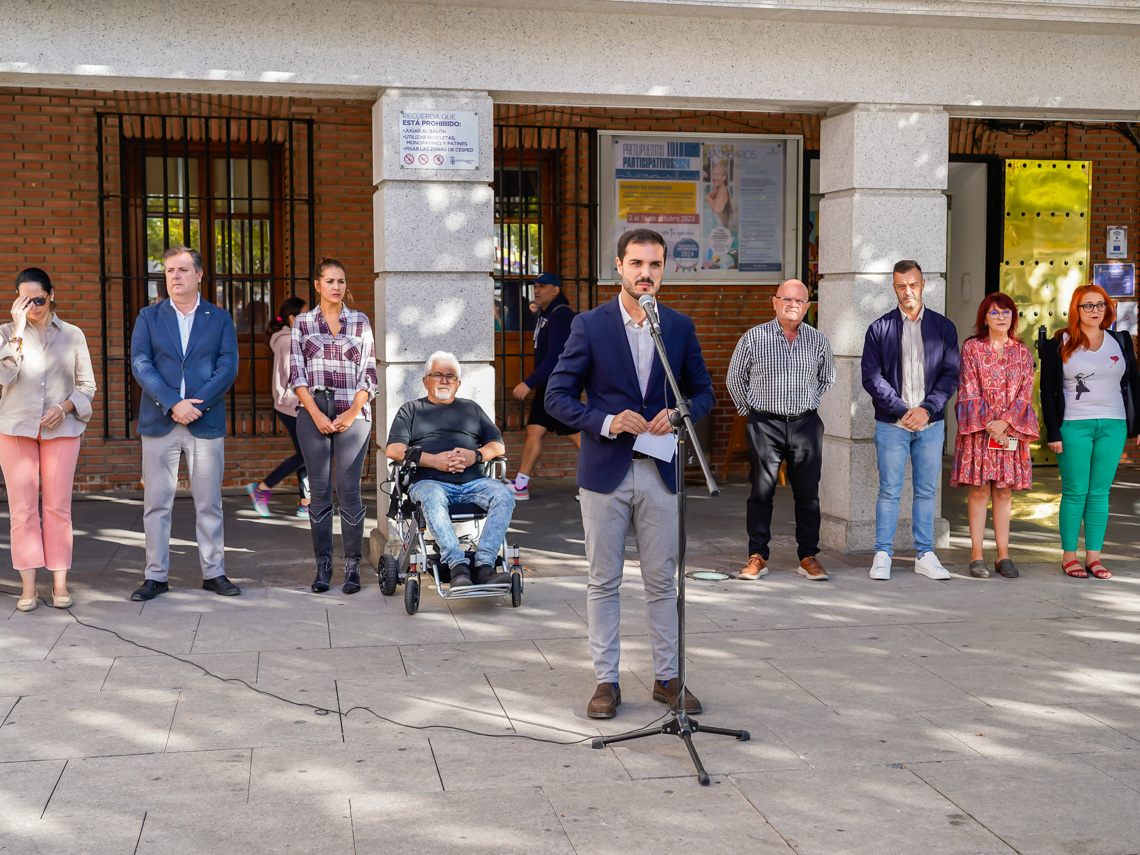Se guarda un minuto de silencio en Torrejón de Ardoz como condena enérgica a los gravísimos ataques terroristas contra Israel