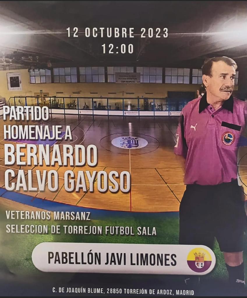 Homenaje al ex-árbitro de fútbol sala Bernardo Calvo Gayoso