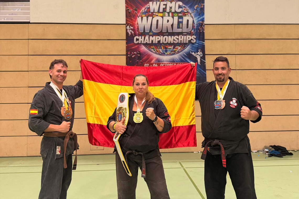 Torrejón de Ardoz celebra a Cristina Álvarez, campeona del mundo de defensa personal por séptimo año consecutivo