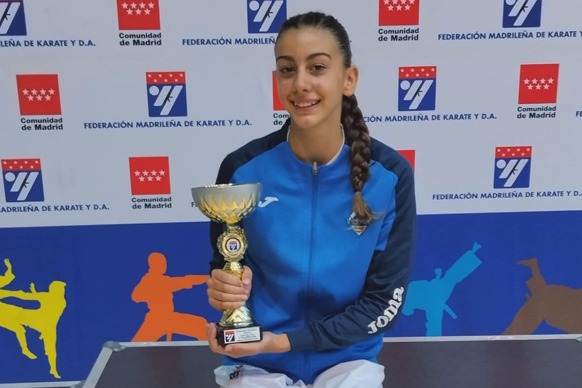 Torrejón de Ardoz celebra a María Lozano, campeona de Madrid de karate en kumite junior -53 kilos