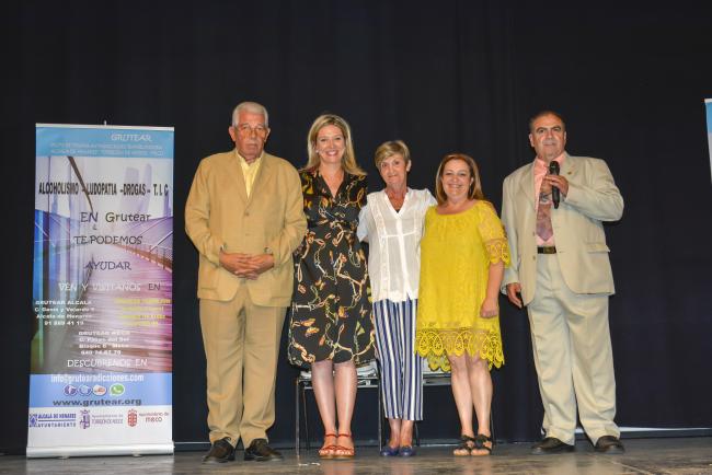 Entrega de placas de GRUTEAR