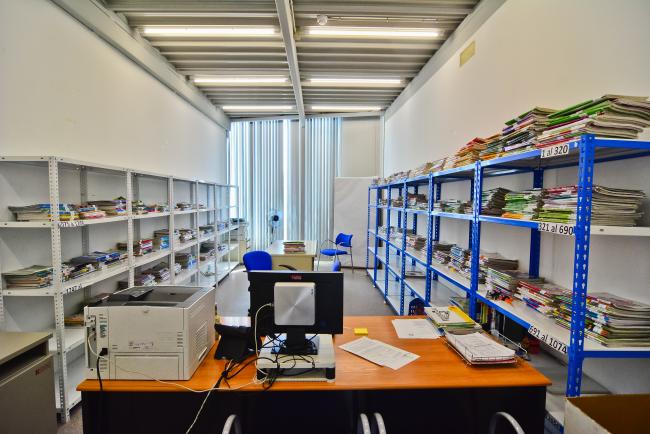  Oficina de Intercambio de Libros de Texto 