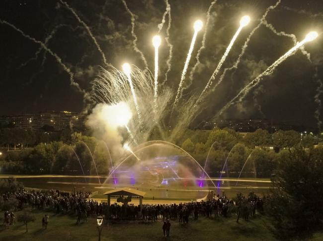 Espectáculo pirotécnico de la Fuente Cibernética del 2018