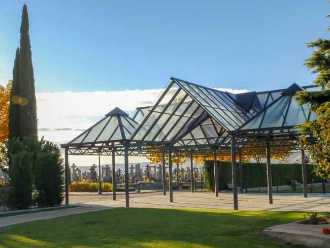 Hasta el viernes 1 de noviembre, Día de Todos los Santos, el horario del cementerio será de 8:00 a 20:00 horas 