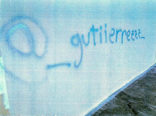 La Policía Local de Torrejón intercepta  a varias personas por realizar pintadas vandálicas 