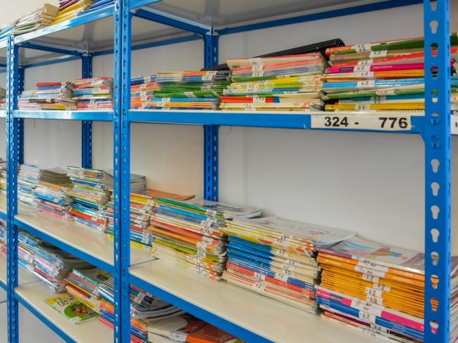  Oficina de Intercambio de Libros de Texto