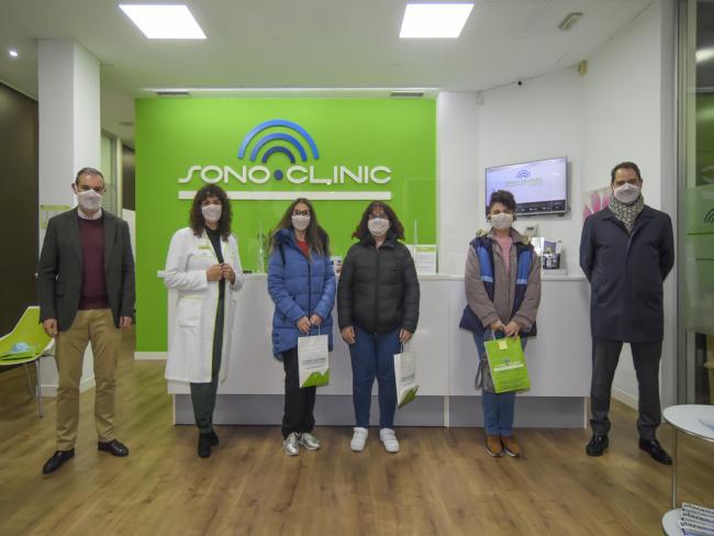 El Servicio de Intérpretes en lengua de signos del Ayuntamiento de Torrejón de Ardoz usará mascarillas transparentes para facilitar la lectura de labios a las personas con diversidad auditiva