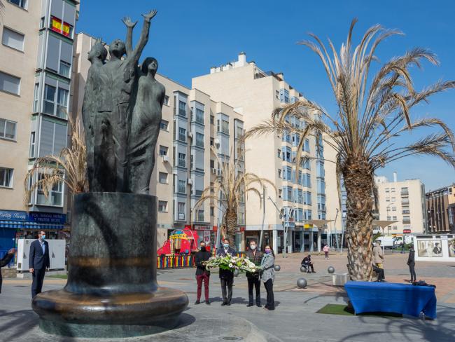  Homenaje a las víctimas de los atentados del 11 de marzo en nombre de todos los torrejoneros