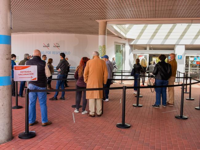 Vacunación masiva en el Hospital Universitario de Torrejón 