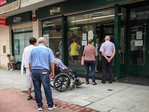 El Pleno del Ayuntamiento de Torrejón de Ardoz solicita a las entidades financieras que ofrezcan un servicio adecuado durante el horario de oficina para cubrir las necesidades de los usuarios, en especial, de las personas mayores