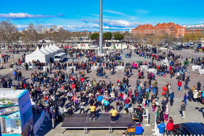 A pesar del intenso frío, excelente participación en el Día de la Tortilla que contó con reparto gratuito de caldo, tortilla y postre  	           