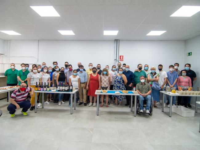 El Centro de Formación Ocupacional CEFOVE de Torrejón de Ardoz ha celebrado un acto de fin de curso como colofón a la formación que han recibido 15 personas con discapacidad como auxiliares de restauración