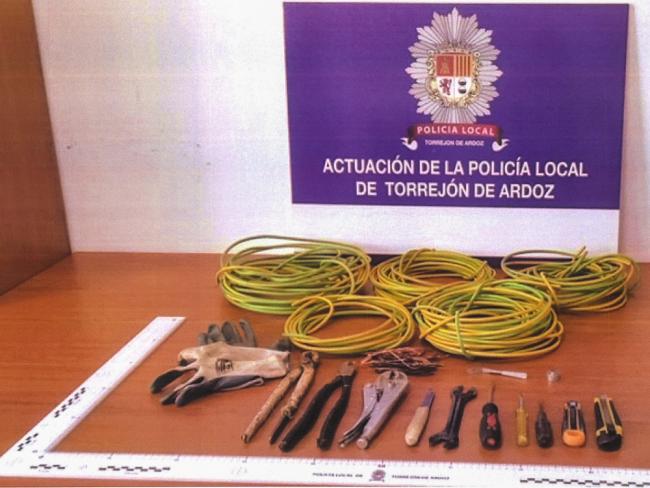 La Policía Local de Torrejón de Ardoz evita el robo de cable de cobre de las farolas de la ciudad