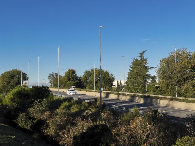 Mejorada la seguridad vial de la avenida de la Luna