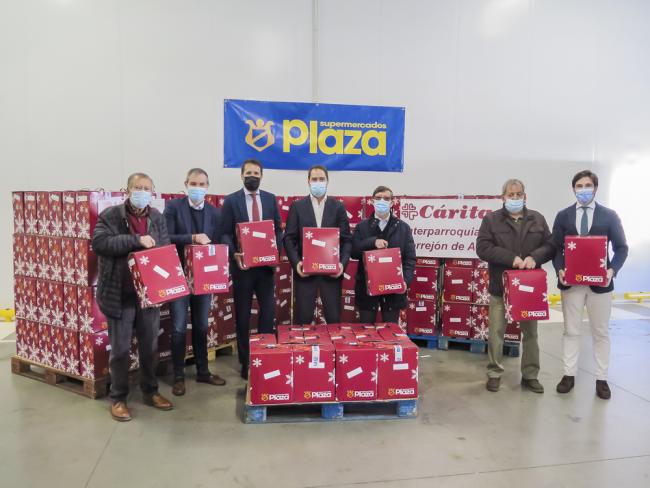 El Ayuntamiento entrega a Cáritas 500 cestas de alimentos