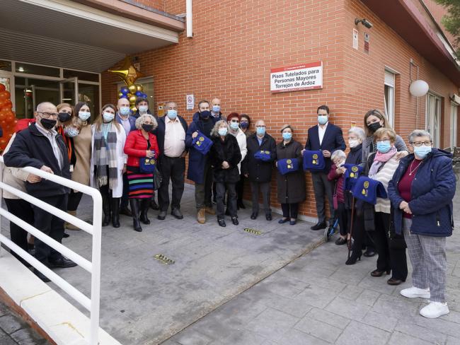 Campaña “Ningún mayor sin regalo” 