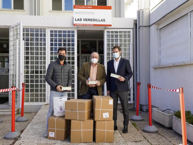 Torrejón de Ardoz realiza una segunda entrega de cerca de 30.000 test de antígenos gratuitos, esta vez a toda la comunidad educativa de la ciudad: escuelas infantiles, colegios e institutos