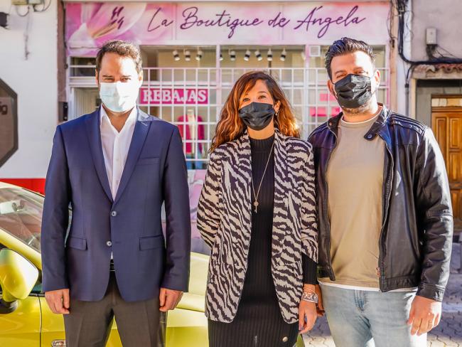 “La Boutique de Ángela” ofrece ropa de mujer y asesoramiento personalizado a todas sus clientas 