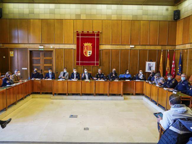 A iniciativa del alcalde, Ignacio Vázquez, el Ayuntamiento de Torrejón de Ardoz se reúne con los directores de los institutos para impulsar más medias preventivas contra bandas juveniles y latinas violentas