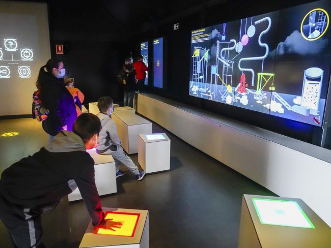 La exposición “Leonardo da Vinci. Observa. Cuestiona. Experimenta” y el “VI Encuentro Nacional de Fotografía DeARTE”, entre las exposiciones destacadas que se pueden visitar estos días en Torrejón de Ardoz 