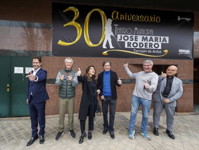 El Teatro Municipal José Mª Rodero conmemora su 30º aniversario con un emotivo acto que contó con la presencia de los actores Josema Yuste, Gabino Diego, Blanca Marsillach y Jesús Cisneros