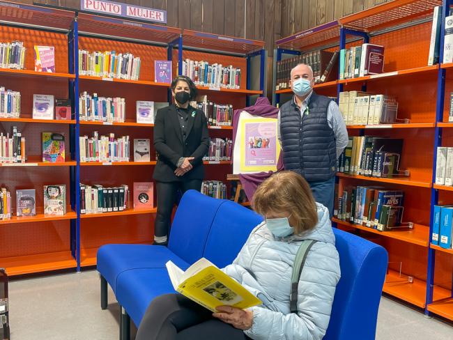 La Biblioteca Central Federico García Lorca de Torrejón de Ardoz estrena la nueva sección Punto Mujer con 264 libros dedicados a la mujer