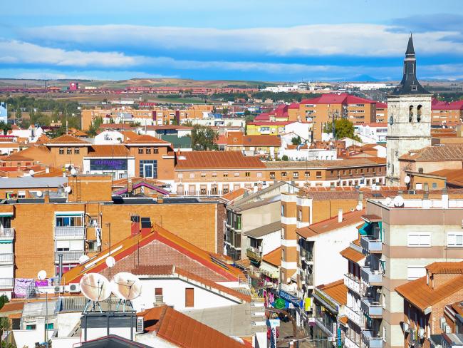 El alcalde de Torrejón y el Gobierno local aceptan en el Pleno municipal la moción del grupo de la oposición, Podemos, sobre medidas para prevenir el suicidio con especial atención a la Infancia y Juventud