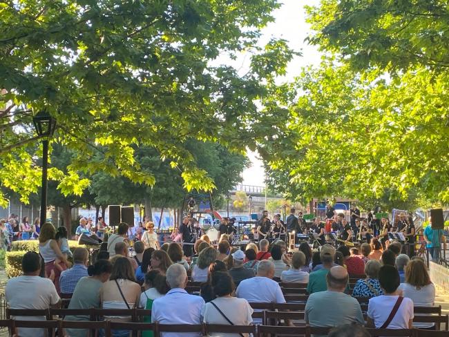 “Música en los Barrios” se confirma como una gran iniciativa cultural gracias a la cual los vecinos han disfrutado de la excelente Banda Municipal de Música que ha actuado todos los sábados y domingos de este mes de septiembre 