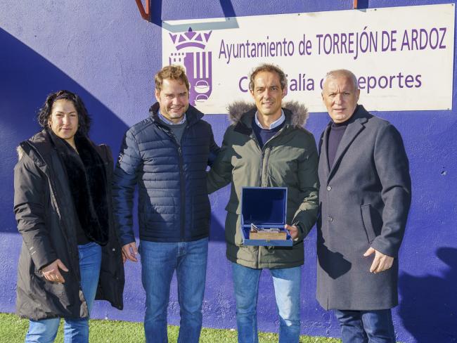  Homenaje al entrenador torrejonero, Kenio Gonzalo