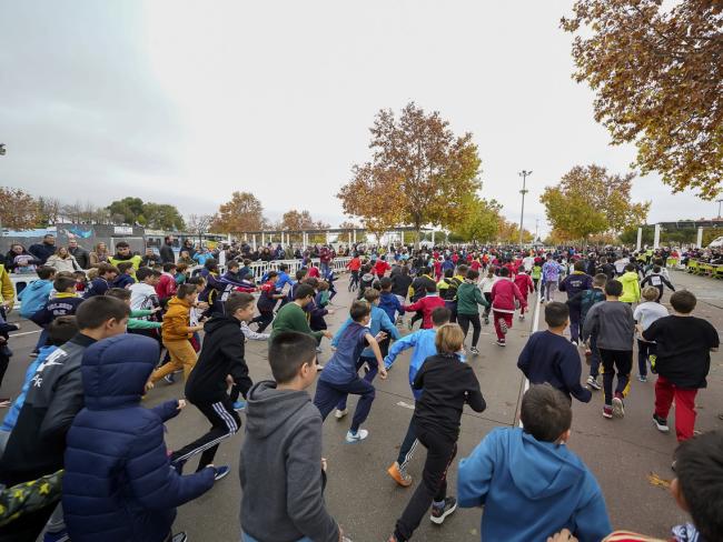 Excelente participación en la XXXV Carrera Popular de la Constitución con más de 3.300 corredores de todas las edades 