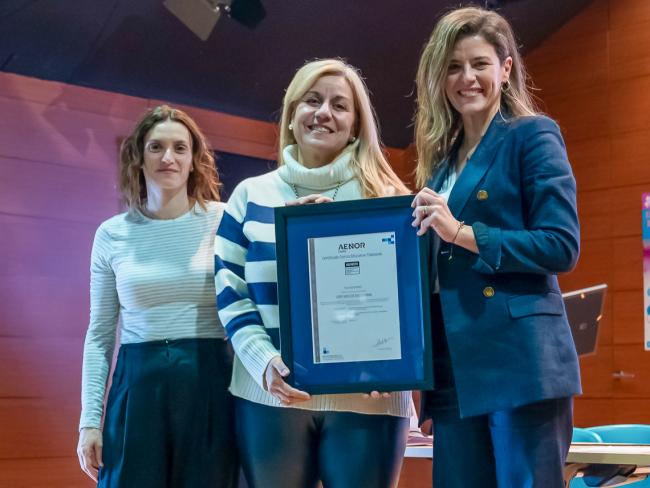 El CEIP Seis de Diciembre Torrejón de Ardoz recibe el certificado Gestión de la Tolerancia de AENOR por su compromiso con la educación inclusiva, equitativa e igualitaria