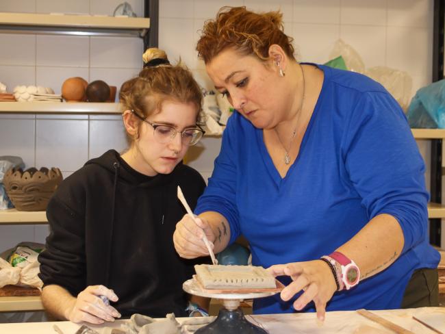 Talleres de cerámica como terapia para pacientes del servicio de Salud Mental del Hospital Universitario de Torrejón 