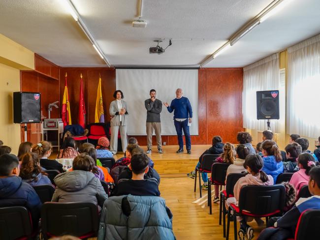 Charla  sobre valores y la no violencia en el deporte 