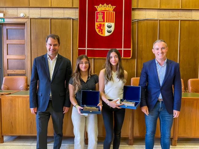 Vega Gómez y Amanda Marcos, seleccionadas para participar en Nueva York en la fase final del concurso Global Classrooms