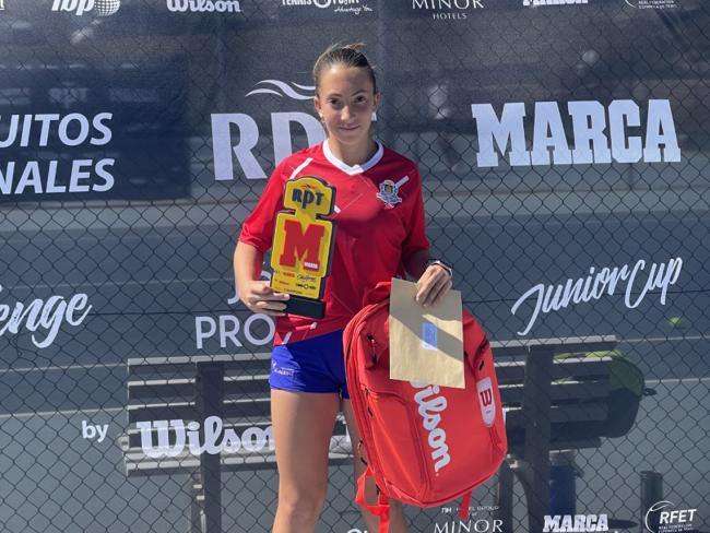 La tenista torrejonera, Carlota Luján, campeona del RPT - MARCA Challenge