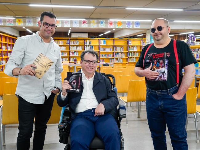 Presentación de libros de autores locales