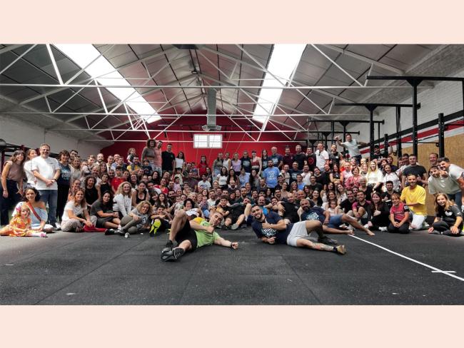 La campeona del mundo de boxeo y concejala de Mujer de Torrejón de Ardoz, Miriam Gutiérrez, estuvo de jurado en la competición anual Naga Games 2023, que organiza este gimnasio de Torrejón de Ardoz