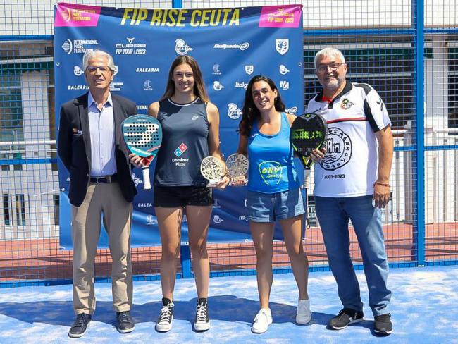 Natalia Sanz, a la izquierda, junto a su compañera Natividad López