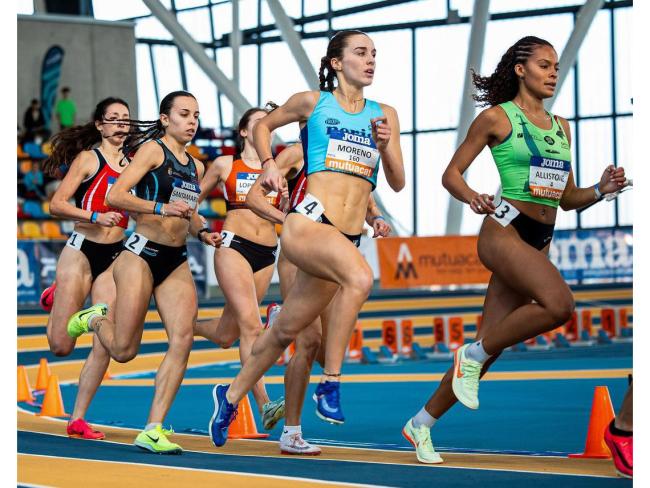 Andrea Moreno corre esta temporada con el Club Nerja Atletismo
