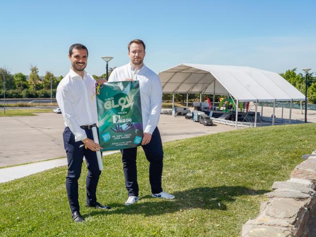 El alcalde, Alejandro Navarro Prieto, y el concejal de Urbanismo, Vivienda y Juventud, Víctor Miranda