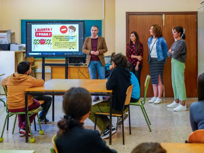 El concejal de Educación, Bienestar e Inmigración, Rubén Martínez, acudió a la presentación de este nuevo programa