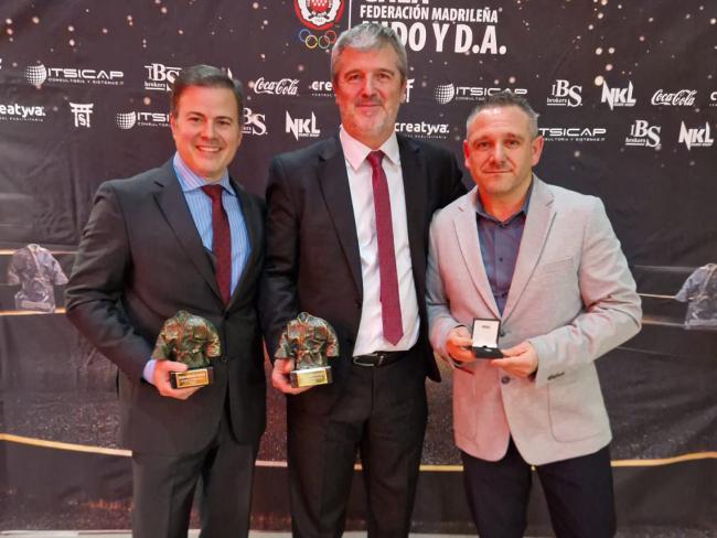 De izquierda a derecha: Óscar Domínguez, Enrique Eraña y José A. Bretón