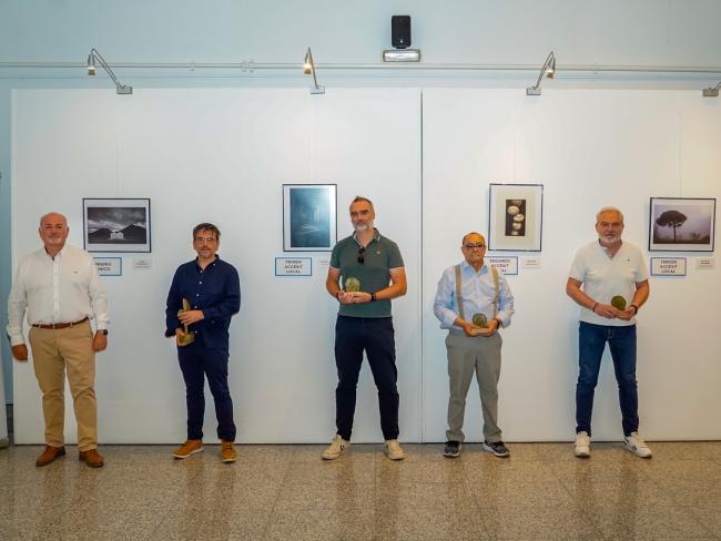 El concejal de Cultura, José Antonio Moreno, con los premiados, Mario Matías Pereda, Ricardo Lazcano, Fernando Pineda y Alfonso Melguizo 