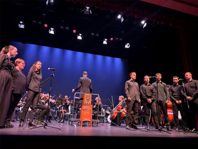 La Orquesta Filarmónica Cervantina de Las 25 Villas, presentó “Baladas, boleros y otras canciones para el recuerdo”